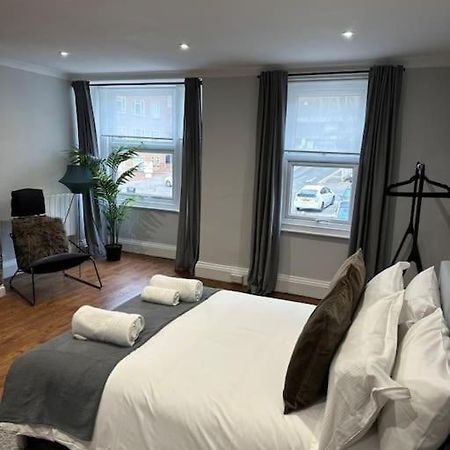 Apartmán High Wycombe Centre- 2 Bed Flat Exteriér fotografie